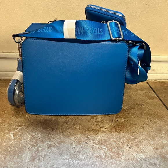 Steve Madden Bevelyn Convertible Crossbody Bag - Picture 3 of 8